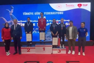 K&ouml;yceğizli g&uuml;reş&ccedil;i &Ccedil;omak T&uuml;rkiye &uuml;&ccedil;&uuml;nc&uuml;s&uuml; oldu
