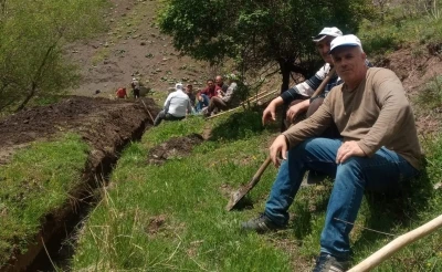 K&ouml;yl&uuml;lerden imece usul&uuml; su kanalı temizliği
