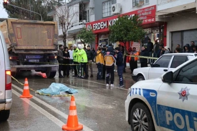 Kozan&rsquo;da kamyonun &ccedil;arptığı yaşlı adam hayatını kaybetti
