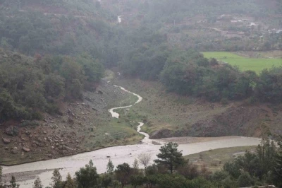 Kozan&rsquo;da sağanakla birlikte kuruyan kaynaklar yeniden canlandı
