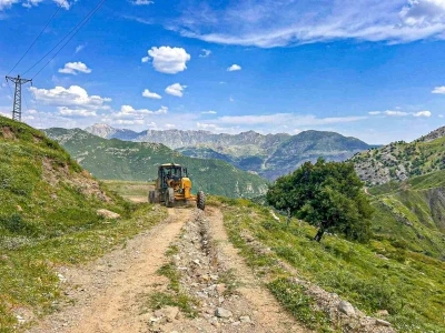 Kozluk&rsquo;ta &uuml;reticiye yol m&uuml;jdesi
