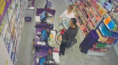 Kozmetik market zincirine dadanan anne, baba ve kız 3 aylık s&uuml;re&ccedil;te 1 milyon 200 bin TL&rsquo;lik &uuml;r&uuml;n &ccedil;aldı
