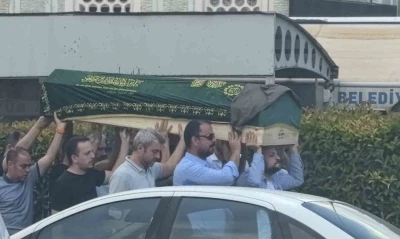 Kreş havuzunda fenalaşan Berra, gözyaşlarıyla toprağa verildi
