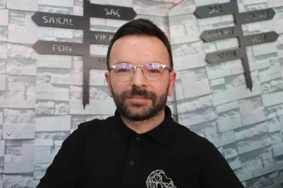 Kuaf&ouml;rlerin bayram tıraşı mesaisi sahura kadar uzuyor
