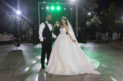 Kübalı gelin Arap usulü düğünle dünyaevine girdi
