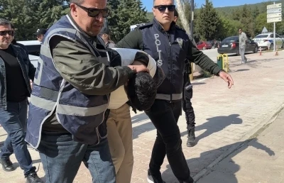 K&uuml;bra Yapıcı&rsquo;nın katil zanlıları adliyeye sevk edildi
