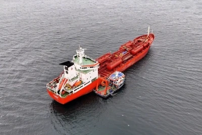 K&uuml;&ccedil;&uuml;k&ccedil;ekmece&rsquo;de Alatepe Tankeri i&ccedil;in kurtarma &ccedil;alışmaları başladı
