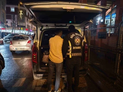 K&uuml;&ccedil;&uuml;k&ccedil;ekmece&rsquo;de trafikte tartışma pahalıya patladı
