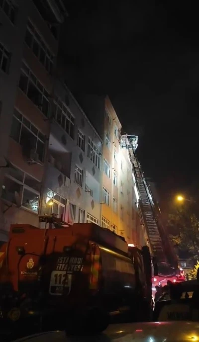 Küçükçekmece’de yangın paniği
