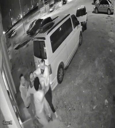 Kukla sanatçısı boşanma aşamasındaki eşi ve ailesi tarafından darbedildi
