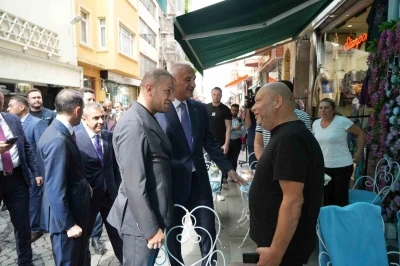 Kültür ve Turizm Bakanı Ersoy, İstiklal Caddesi esnafını ziyaret etti
