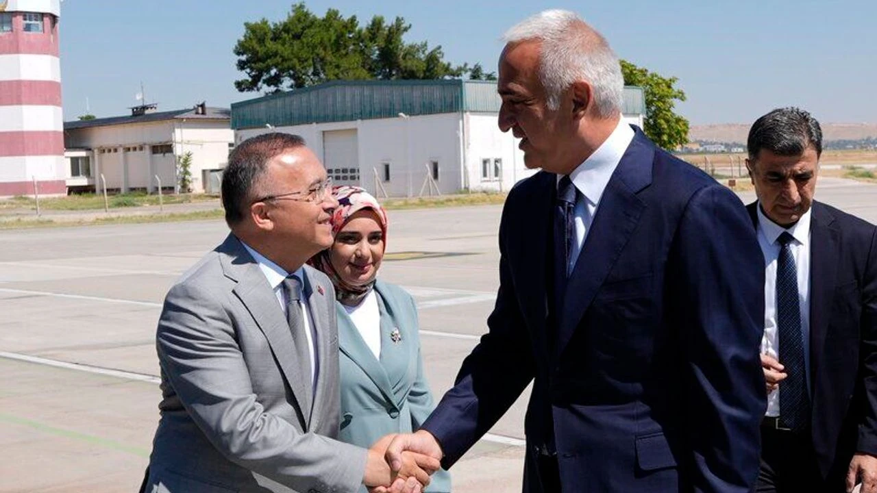 K&uuml;lt&uuml;r ve Turizm Bakanı Mehmet Nuri Ersoy Gaziantep'te