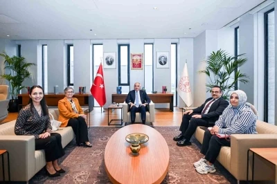 K&uuml;lt&uuml;r ve Turizm Bakanlığı&rsquo;ndan yeni nesil k&uuml;t&uuml;phane modelleri
