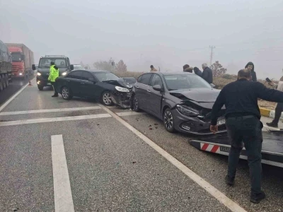 Kulu&rsquo;da yoğun sis ulaşımı olumsuz etkiledi
