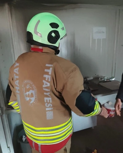 Kumlu&rsquo;da ev yangını
