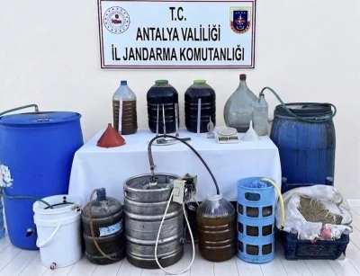 Kumluca&rsquo;da 800 litre ka&ccedil;ak alkol ele ge&ccedil;irildi
