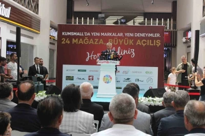 Kumsmall AVM&rsquo;de 24 yeni mağaza a&ccedil;ıldı
