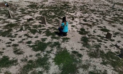 Kuraklık, 70 yıllık mezarları yeniden ortaya çıkardı
