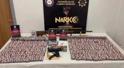 Kurban Bayramı &ouml;ncesinde zehir tacirlerine b&uuml;y&uuml;k darbe: 6 g&ouml;zaltı
