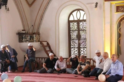 Kurşunlu Camii&rsquo;nde g&ouml;n&uuml;ller engel tanımadı
