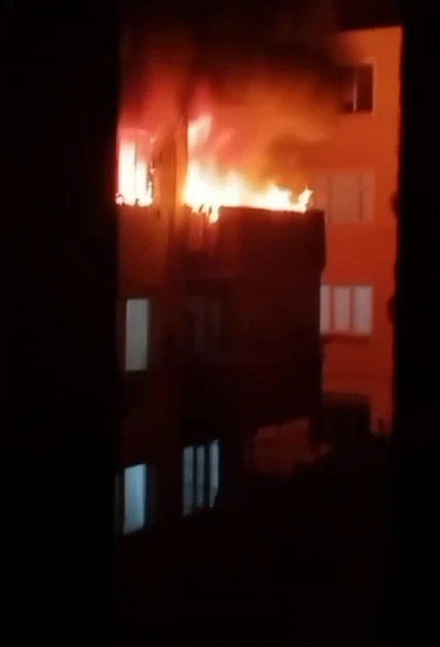 Kurtulmak için çıktıkları balkon sonları oldu
