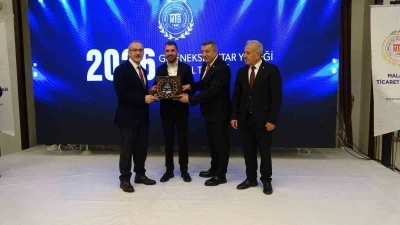 Kuru kayısı ihracatında ilk 10&rsquo;a giren firmalar &ouml;d&uuml;llendirildi
