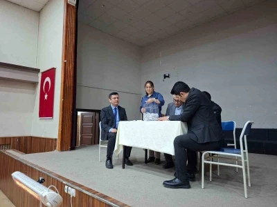 Kurumlarda &ccedil;alışacak 150 kişi &ccedil;ekilen kurayla belirlendi
