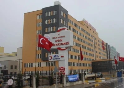 Kurusıkı tabancayla oynarken kendini yaraladı
