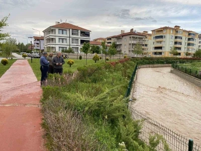 Kuruyan Delibaş deresi 25 yıl sonra yeniden coştu
