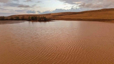 Kuruyan gölet sağanak yağışla yeniden doldu: Su seviyesi yüzde 50’yi aştı
