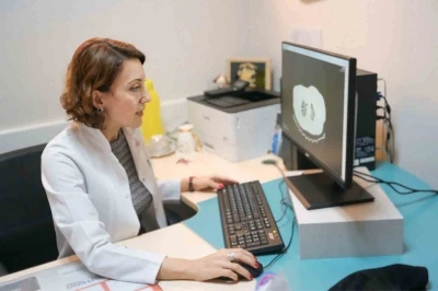 Kuş besleyenlere kritik uyarı: Akciğerde geri d&ouml;n&uuml;ş&uuml;ms&uuml;z hasar riski
