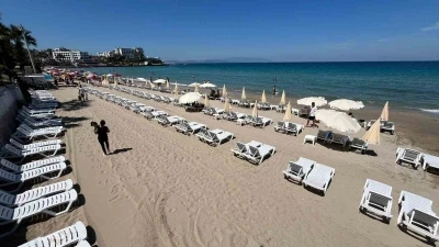 Kuşadası bayrama hazır

