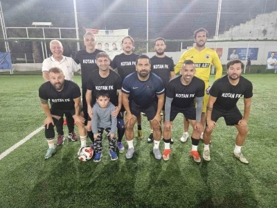 Kuşadası Belediyesi Görev Şehitleri Turnuvası’nda şampiyon Kotan FK oldu
