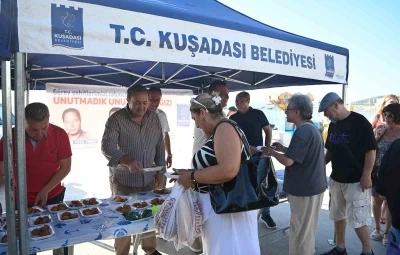 Kuşadası Belediyesi g&ouml;revi başında hayatını kaybeden &ccedil;alışanlarını unutmadı
