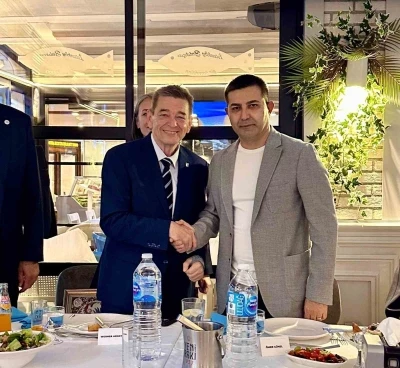 Kuşadası Belediyesi&rsquo;nden Arndt&rsquo;a fahri hemşehrilik beratı
