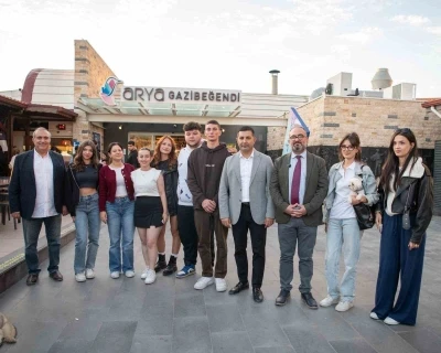 Kuşadası Belediyesi sofrasını bu yıl da üniversitelilerle paylaşıyor
