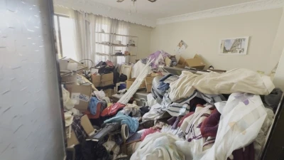 Kuşadası&rsquo;nda &ccedil;&ouml;p evden 2,3 ton atık &ccedil;ıkarıldı
