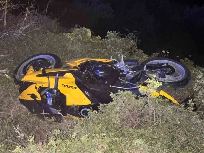 Kuşadası&rsquo;nda motosiklet kazası: 1&rsquo;i ağır 2 yaralı
