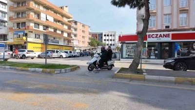 Kuşadası’nda yaya geçidi denetiminde 81 sürücüye ceza
