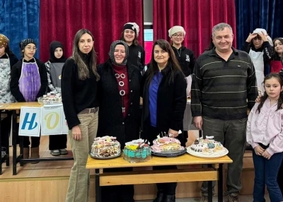 K&uuml;tahya Akşemsettin Kız Anadolu İmam Hatip Lisesinde bilim tatlıya d&ouml;n&uuml;şt&uuml;
