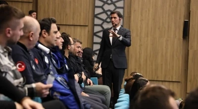 Kütahya Belediyesi’nden personeline &quot;Etkili İletişim Davranış Biçimleri&quot; eğitimi
