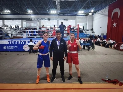 K&uuml;tahya Belediyespor&rsquo;dan T&uuml;rkiye Boks Şampiyonası&rsquo;nda &ccedil;ifte başarı
