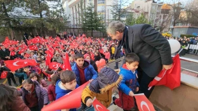 K&uuml;tahya&rsquo;da 2. d&ouml;nemin ilk dersinin konusu "Bayrak" oldu
