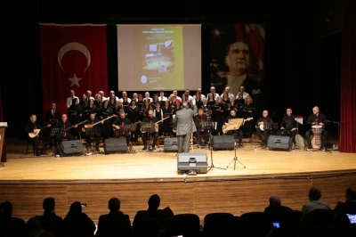 K&uuml;tahya&rsquo;da &rsquo;7&rsquo;den 77&rsquo;ye T&uuml;rk Halk M&uuml;ziği Korosu&rsquo; konseri
