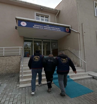 K&uuml;tahya&rsquo;da aranan 97 şahıs yakalandı
