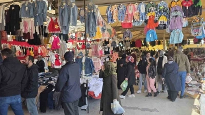 K&uuml;tahya&rsquo;da &rsquo;Bayram Pazarı&rsquo; a&ccedil;ıldı
