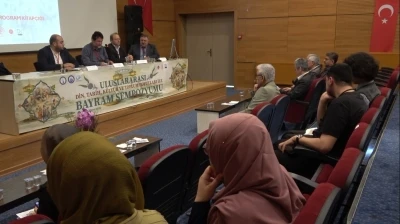 K&uuml;tahya&rsquo;da bayramın dini ve k&uuml;lt&uuml;rel boyutları masaya yatırıldı
