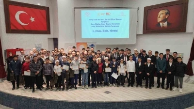 K&uuml;tahya&rsquo;da din &ouml;ğretimi yarışmaları il finali &ouml;d&uuml;l t&ouml;reni d&uuml;zenlendi
