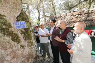 Kütahya’da Ebe Ana Sultan dualarla anıldı
