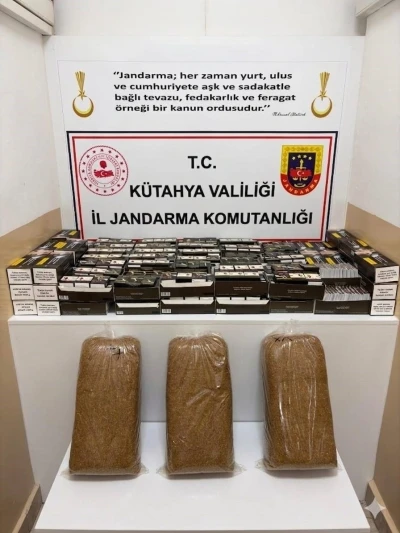 K&uuml;tahya&rsquo;da ka&ccedil;ak t&uuml;t&uuml;n ve sigara operasyonu

